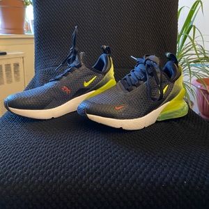 Nike air max 270 kids size